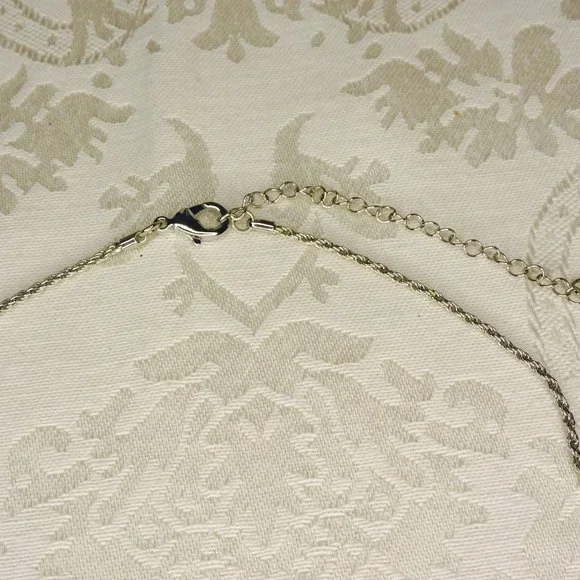 Cala Lillies in Greens Necklace and Earrings Set NWT Fashion Jewelry - Picture 3 of 5